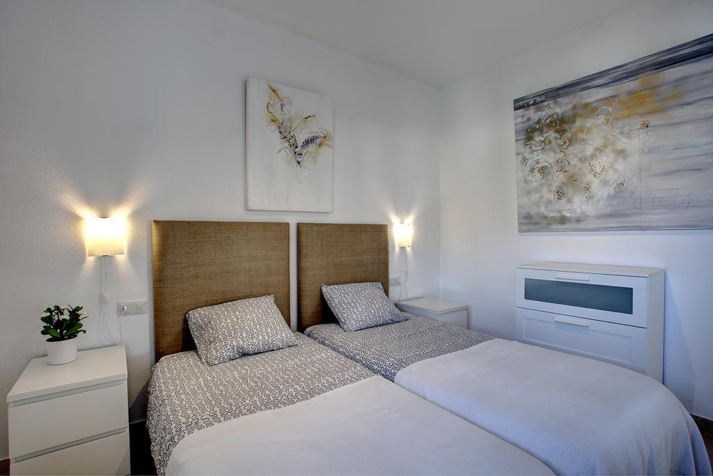 Sunny Golf Apartment Estepona Exterior photo